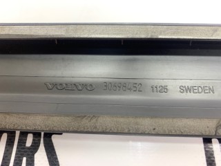 Молдинг двери передний правый, ориг. номер 30698452, Volvo XC90 2006-2014