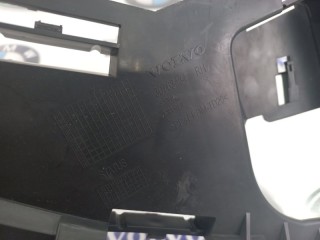 Кронштейн бампера правый, ориг. номер 30763434, Volvo XC60 2008-2013
