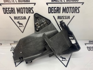 Кронштейн замка двери передний левый, ориг. номер 30784314, Volvo V60 2010-2013