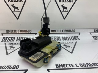 Замок двери передний правый, ориг. номер 30699752, Volvo V70 2000-2004