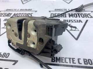Замок двери передний правый, ориг. номер 31349860, Volvo V60 2010-2013