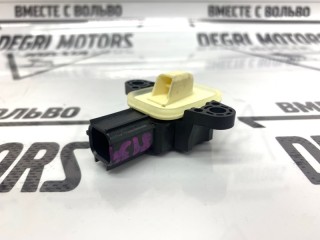 Датчик удара передний, ориг. номер 31476970, Volvo V60 2010-2013