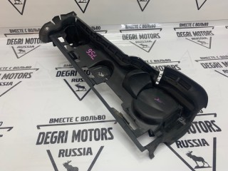Дефлектор радиатора передний левый, ориг. номер 31214425, Volvo S80 2006-2010