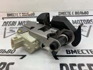 Замок багажника правый, ориг. номер CWC000120, Land Rover Range Rover L322 2002-2005
