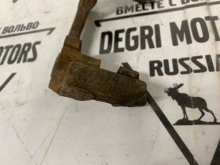 Скоба суппорта задняя, ориг. номер 8251314, Volvo S80 184 1998-2003