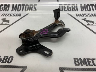 Крюк капота передний, ориг. номер 31425790, Volvo XC60 2008-2013