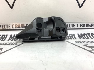 Кронштейн бампера правый, ориг. номер 31265395, Volvo V50 2003-2007