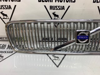 Решетка радиатора, ориг. номер 8678680, Volvo V50 2003-2007