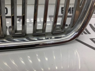 Решетка радиатора, ориг. номер 8678680, Volvo V50 2003-2007