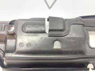 Дефлектор радиатора правый, ориг. номер 31383123, Volvo V60 2010-2013