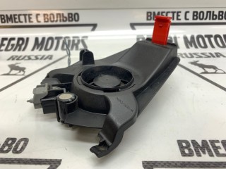 Колонка аудио задняя правая, ориг. номер 8633993, Volvo XC70 2004-2007