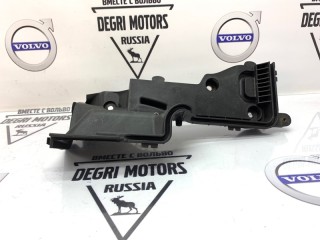 Кронштейн аккумулятора левый, ориг. номер DWM500051, Land Rover Discovery L319 2004-2009