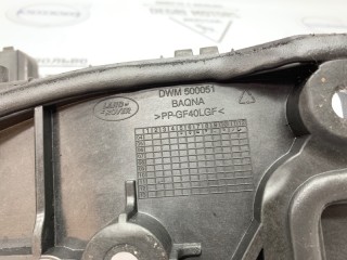 Кронштейн аккумулятора левый, ориг. номер DWM500051, Land Rover Discovery L319 2004-2009