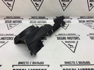 Дефлектор радиатора передний левый, ориг. номер PDB500420, Land Rover Range Rover L322 2005-2009