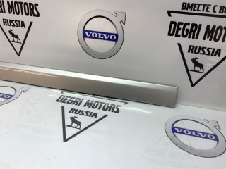 Молдинг двери передний правый, ориг. номер 39987419, Volvo XC70 2004-2007