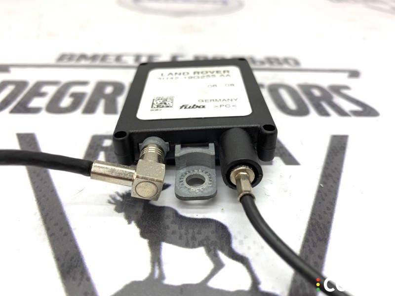XUO000051 Усилитель антенны Land Rover Range Rover L322 2008г. - фото №4