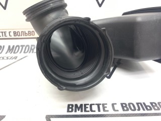 Патрубок воздушный, ориг. номер 13717521029, BMW 5-Series E60 2007-2010