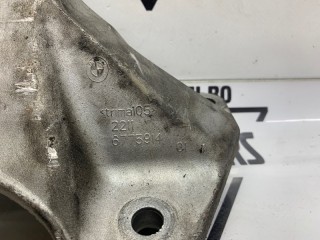 Кронштейн двигателя передний правый, ориг. номер 22116775914, BMW 5-Series F10 2009-2013