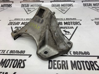 Кронштейн двигателя передний правый, ориг. номер 22116775914, BMW 5-Series F10 2009-2013