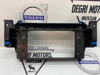 Рамка магнитолы, ориг. номер YIU500070, Land Rover Range Rover L322 2005-2009