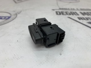 Кнопка центрального замка передняя правая, ориг. номер 31318990, Volvo V60 2010-2013