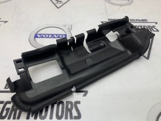 Дефлектор радиатора передний правый, ориг. номер 30796472, Volvo S60 2010-2013