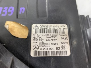 Фара передняя правая, ориг. номер A2048208239, Mercedes-Benz C-Class W204 2011-2015