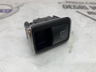 Кнопка стеклоподъемника задняя правая, ориг. номер A2048700451, Mercedes C-Classe 204