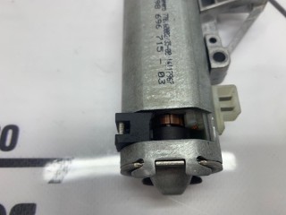 Мотор люка крыши, ориг. номер LR067393, Land Rover Range Rover L322 2005-2009