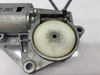 Мотор люка крыши, ориг. номер LR067393, Land Rover Range Rover L322 2005-2009