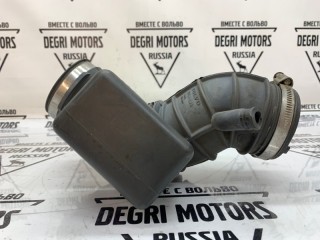 Патрубок воздушный, ориг. номер 30636828, Volvo V70 2004-2007