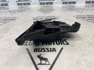 Кронштейн бампера передний правый, ориг. номер 31455311, Volvo V70 2007-2013