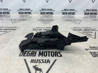 Кронштейн бампера передний правый, ориг. номер 31455311, Volvo V70 2007-2013
