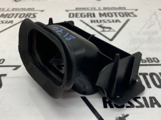 Воздуховод радиатора передний, ориг. номер 30763389, Volvo V50 2007-2012