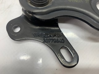 Крюк капота, ориг. номер 31425789, Volvo V70 2007-2013