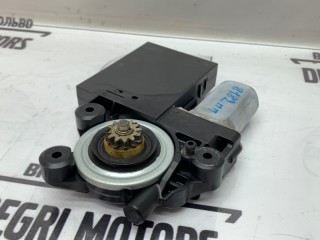 Мотор стеклоподъемника передний правый, ориг. номер 31295231, Volvo V50 2007-2012