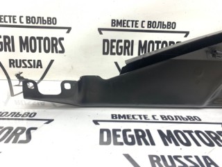 Рамка радиатора, ориг. номер 51647200689, BMW 523i F10 2009-2013