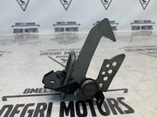 Крюк капота левый, ориг. номер 51237183763, BMW 530i F10 2009-2013