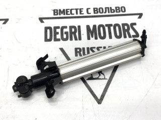 Форсунка омывателя фары передняя левая, ориг. номер 30784344, Volvo S60 2013-2018
