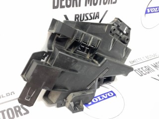 Кронштейн замка двери задний правый, ориг. номер 31484044, Volvo XC90 2014-2019