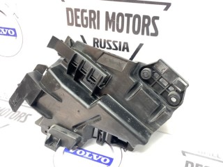 Кронштейн замка двери задний правый, ориг. номер 31484044, Volvo XC90 2014-2019