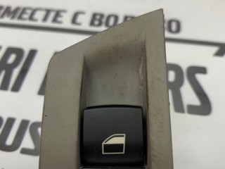 Кнопка стеклоподъемника задняя левая, ориг. номер 61319241949, BMW 523i F10 2009-2013