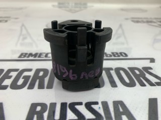 Кронштейн радиатора, ориг. номер 30671022, Volvo S40 2003-2007