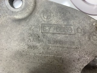 Кронштейн двигателя левый, ориг. номер 22116776669, BMW 525i E60 2002-2007