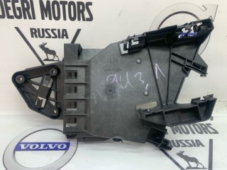 Кронштейн замка двери задний левый, ориг. номер 30784316, Volvo S60 2010-2013