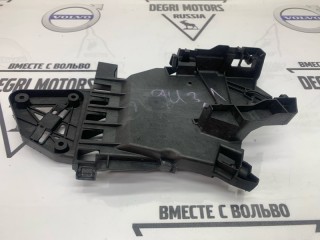 Кронштейн замка двери задний левый, ориг. номер 30784316, Volvo S60 2010-2013