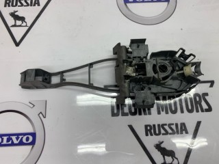 Кронштейн ручки двери передний правый, ориг. номер 30784199, Volvo V50 2007-2012