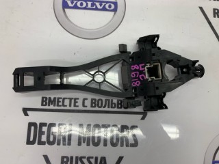 Кронштейн ручки двери правый, ориг. номер 30784203, Volvo V70 2007-2013