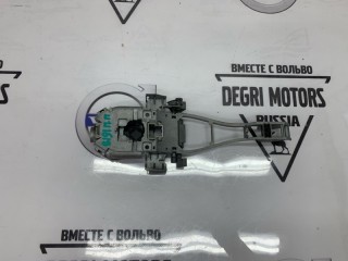 Кронштейн ручки двери передний правый, ориг. номер 30784199, Volvo V50 2007-2012