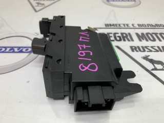 Кнопка стеклоподъемника передняя, ориг. номер 31334467, Volvo V70 2004-2007
